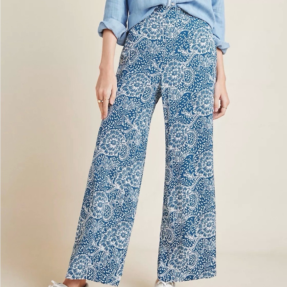 Maeve By Anthropologie- Anika Knit Wide-Leg Pants. Blue and White Print Size S